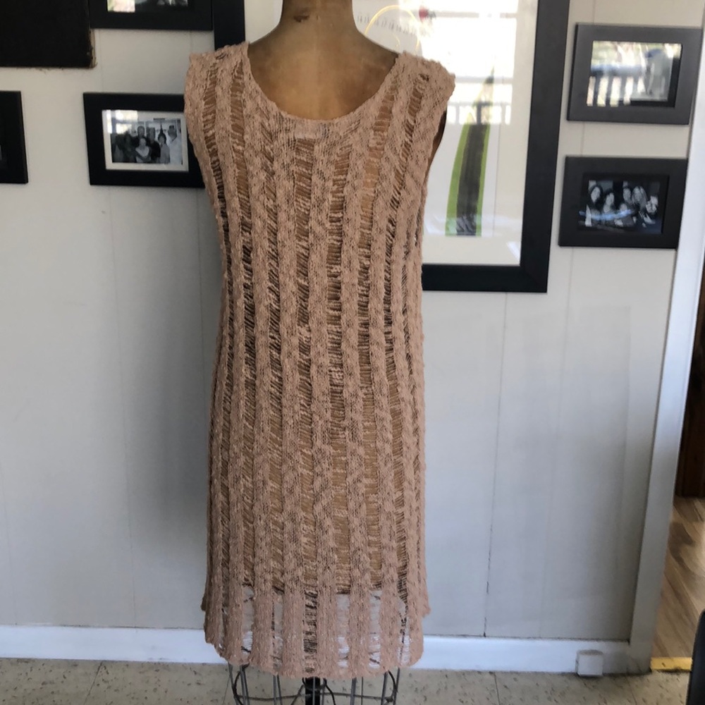 Dress - Picture 4 of 4